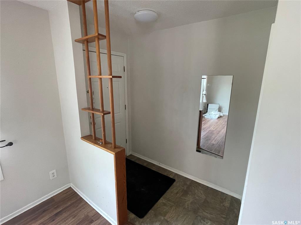 Property Photo:  520 8th Street E  SK S7H 0P8 
