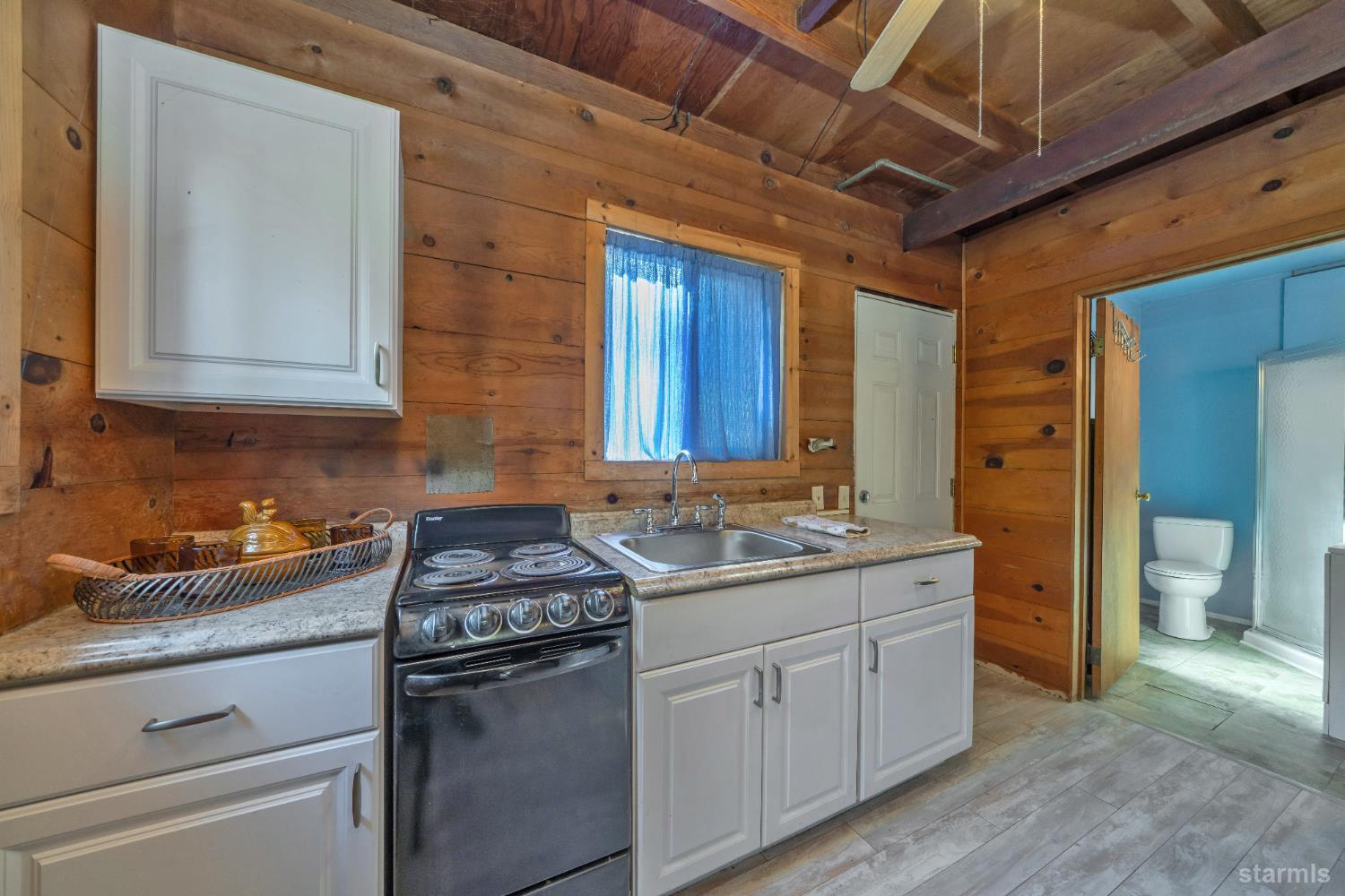 Property Photo: 11528 Pickwick Street CA 95720