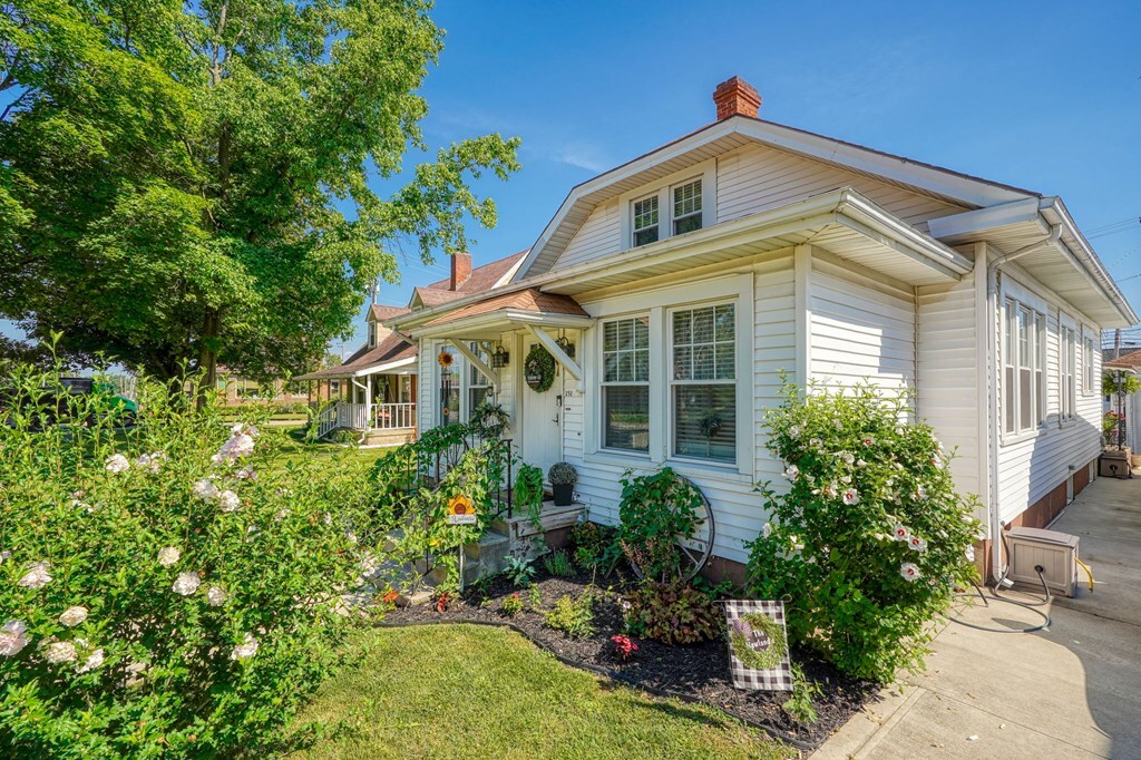 Property Photo: 151 Springfield Street OH 45628
