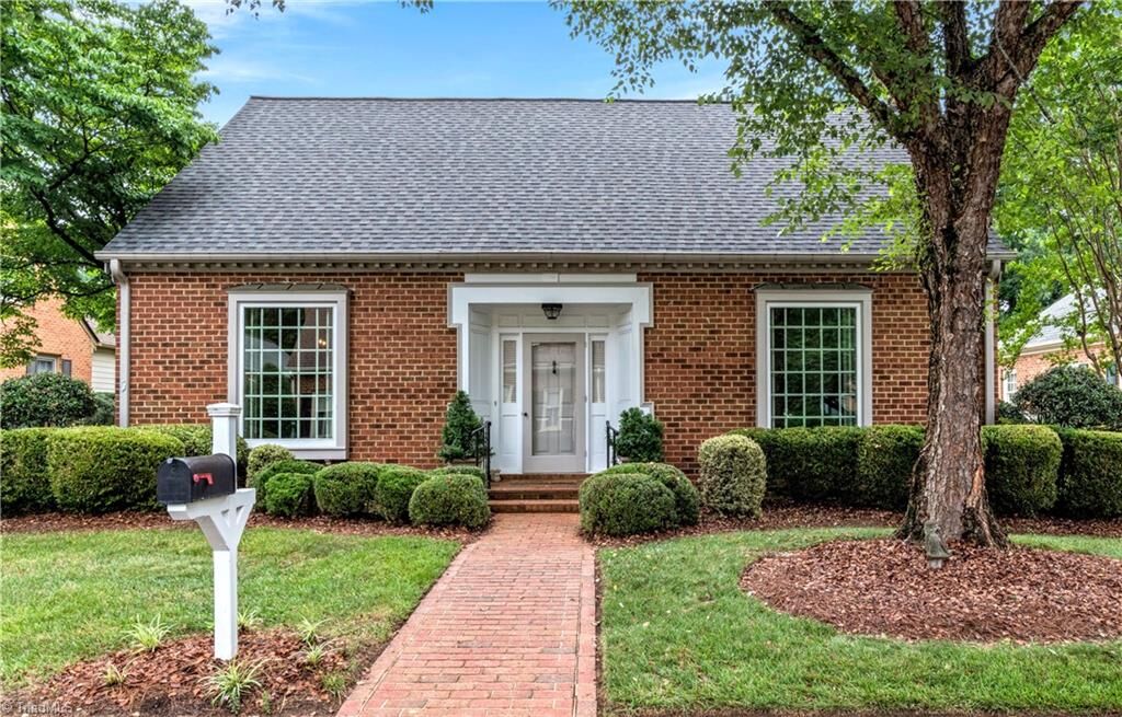 Property Photo: 226 Pinetuck Lane NC 27104