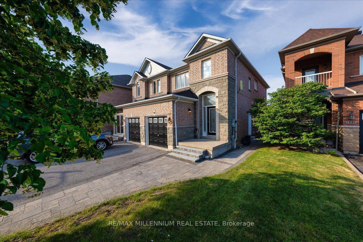 Photo de la propriété:  1989 Calvington Drive  ON L1V 7J3 