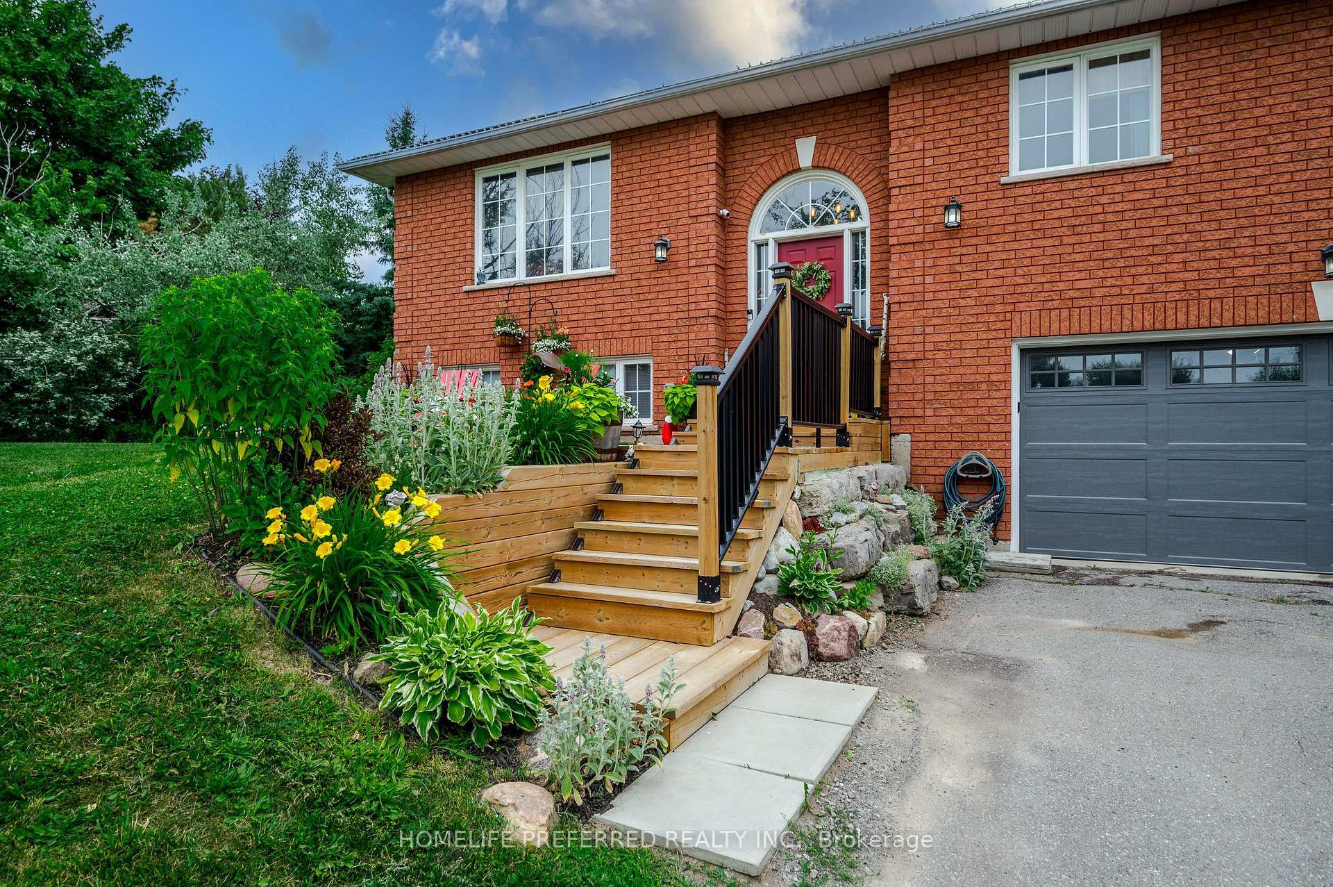 Property Photo: 2403 Kennedy Drive ON L0A 1C0