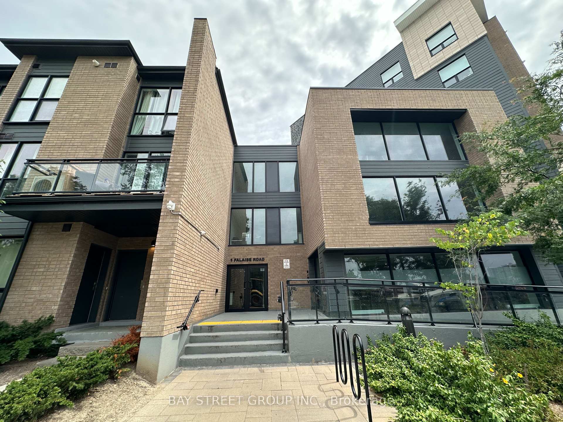 1 Falaise Road 511  Toronto ON M1E 0B9 photo