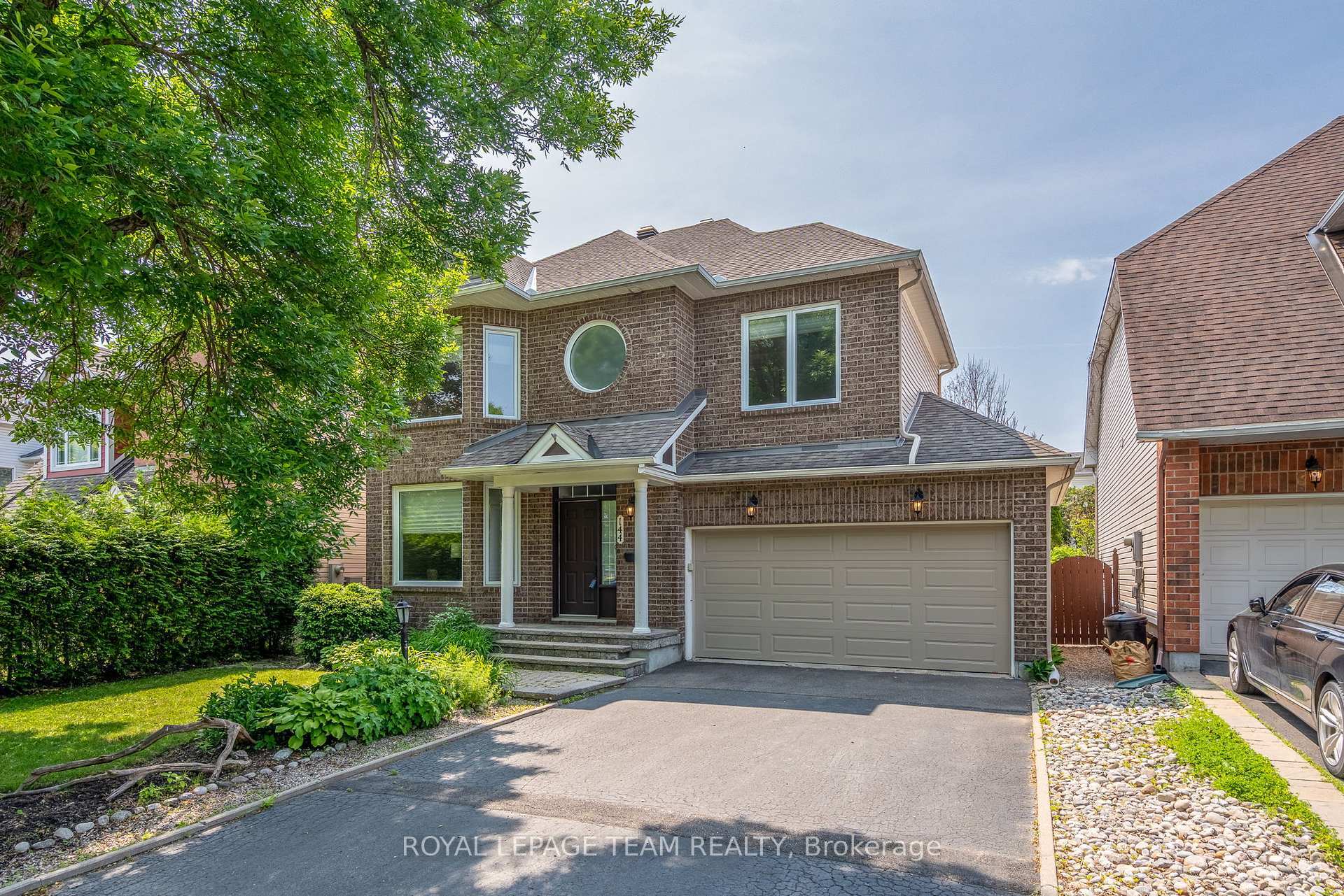 Property Photo: 144 Windhurst Drive ON K2G 6K8