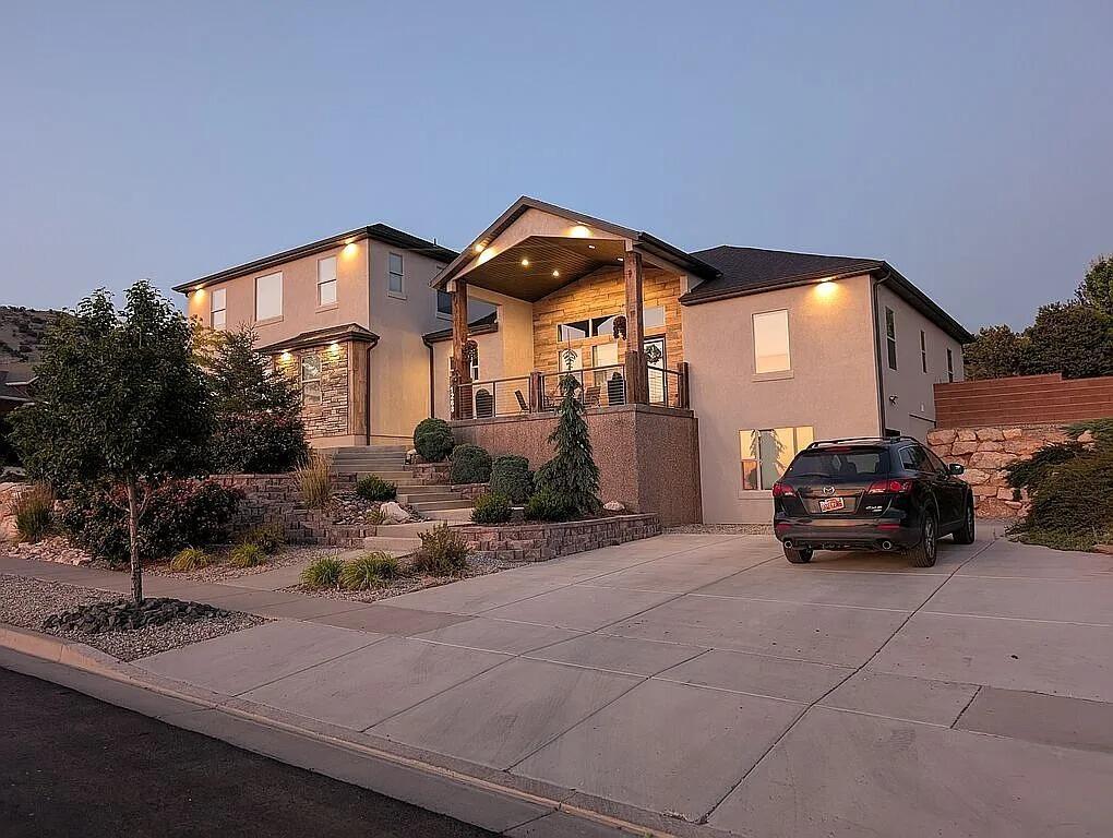 Property Photo: 1268 N Knoll St UT 84721