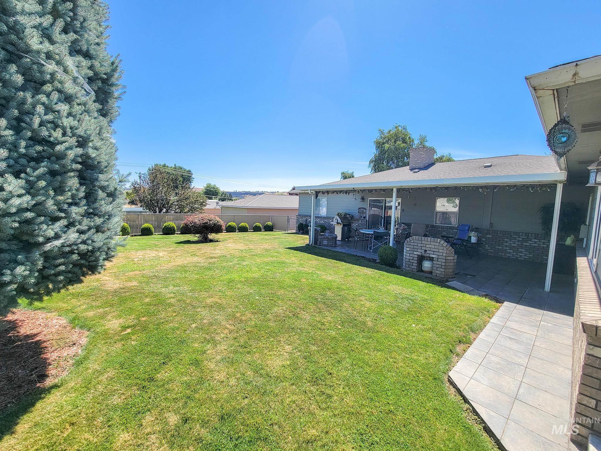 Property Photo:  1324 Setlow Court  WA 99403 