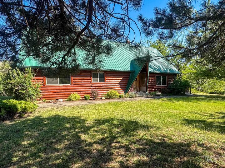 Property Photo: 111 Lodge Pole Drive ID 83524