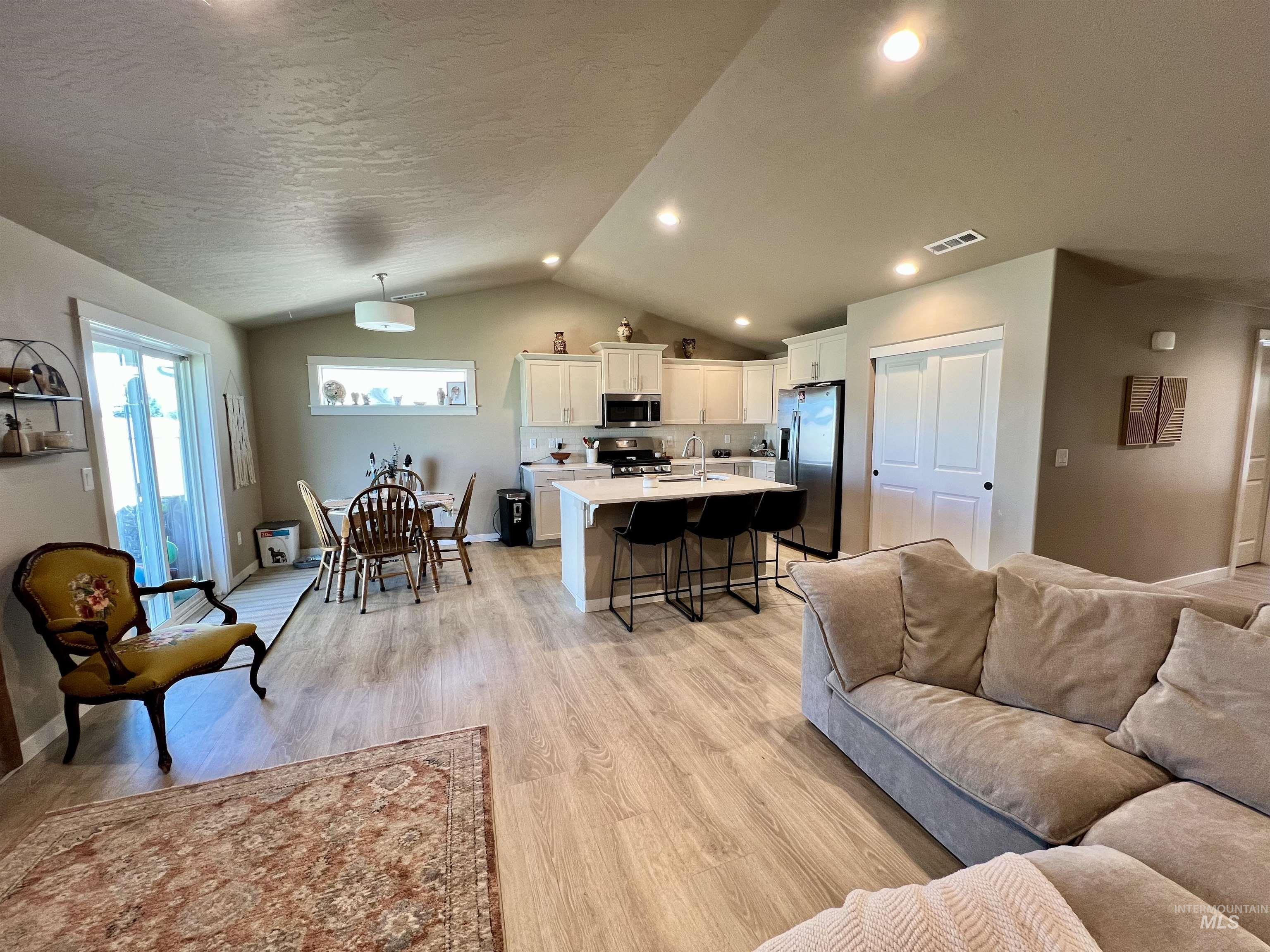 Property Photo: 2422 Legacy Ct WA 99403