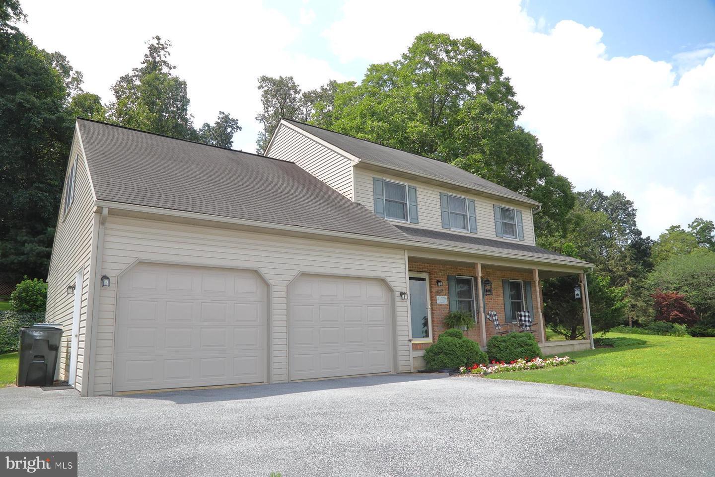 1282 Edgewood Drive  East Earl PA 17519 photo