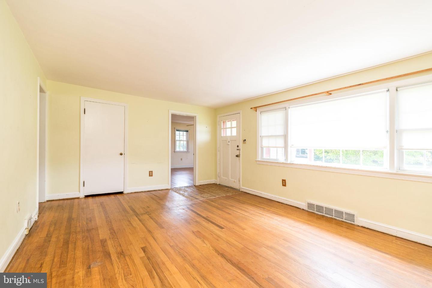 Property Photo:  52 Fairway Drive  PA 19067 