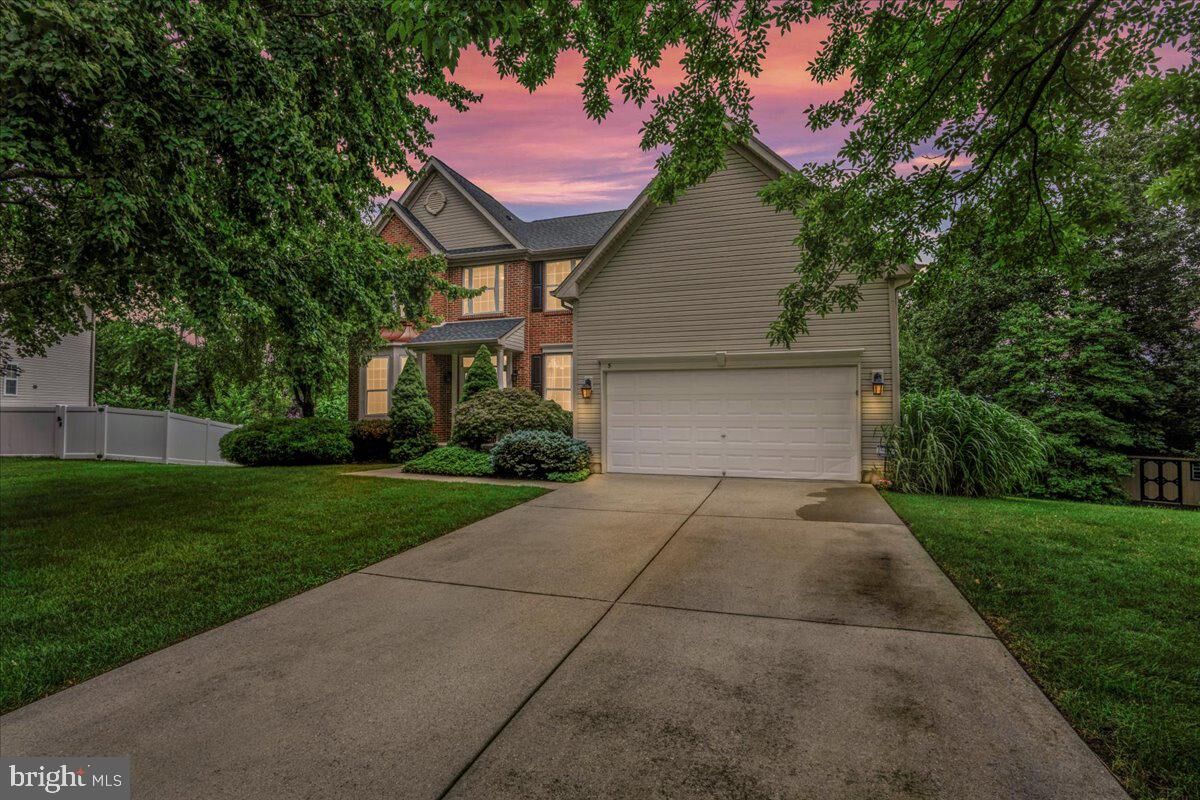 Property Photo: 5 Dorset Circle NJ 08036