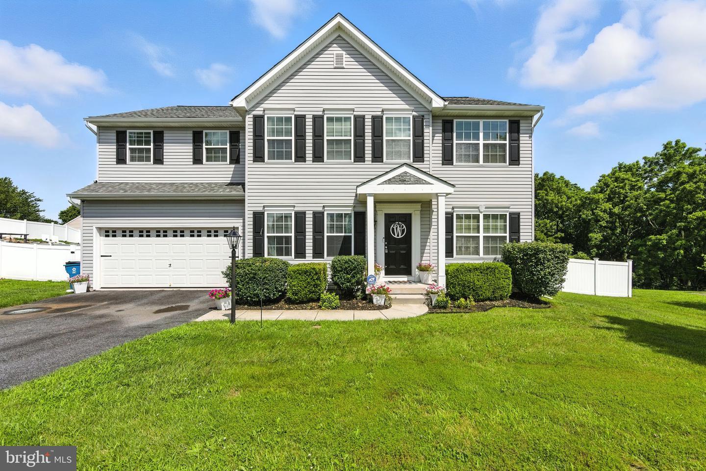 Property Photo: 603 Lamborn Ridge Drive PA 19390