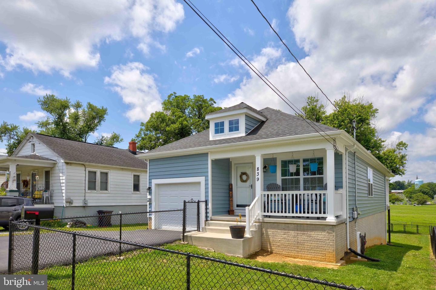 Property Photo: 839 Jefferson Avenue WV 25414