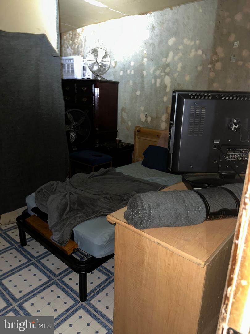 Property Photo: 2034 Waterloo Street PA 19122