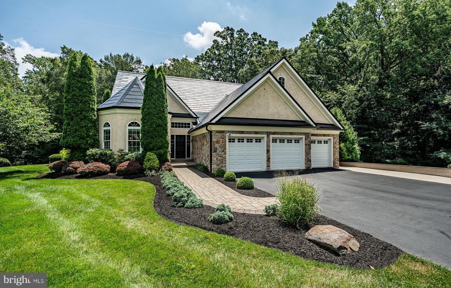 Property Photo: 990 Smithbridge Road PA 19342