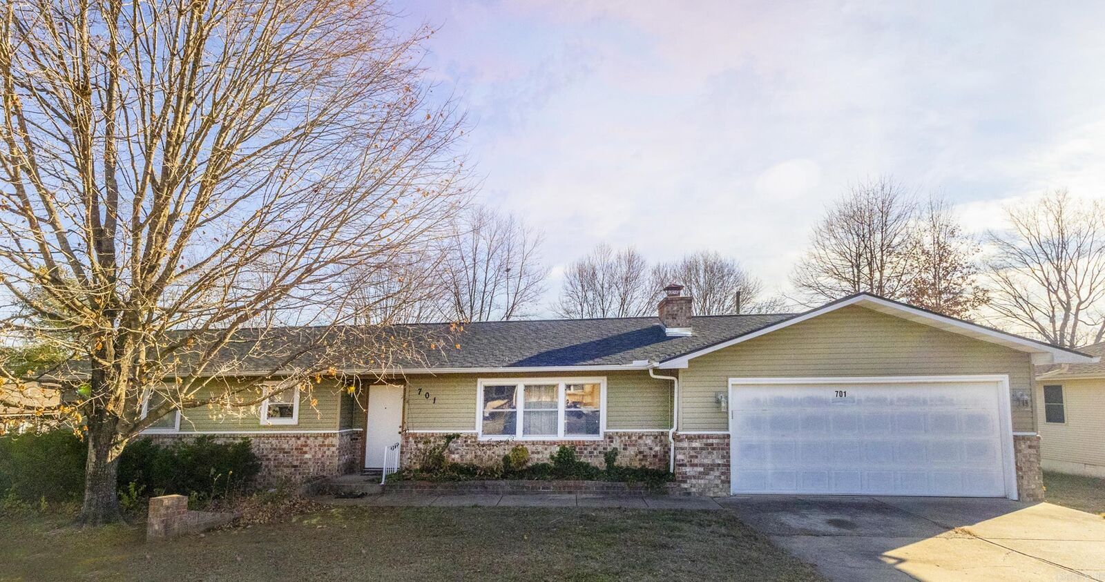 Property Photo: 701 Sierra Drive AR 72653
