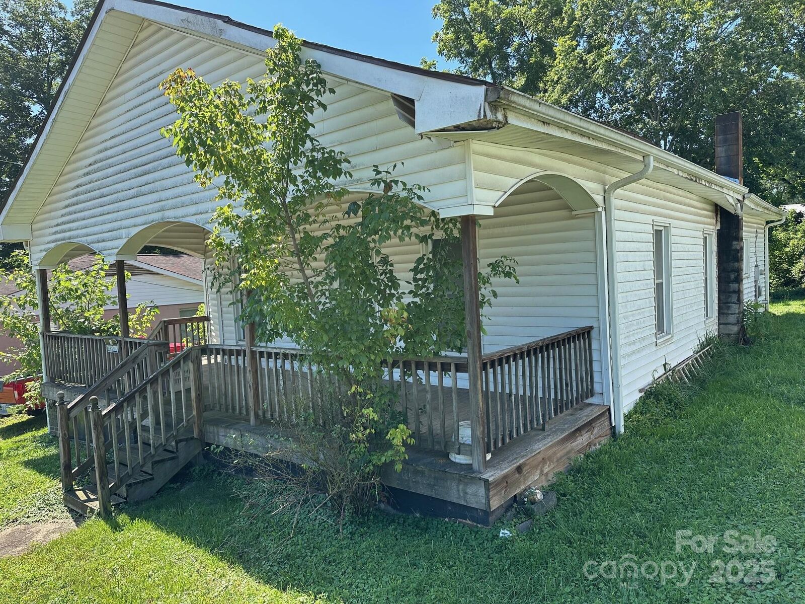 Property Photo: 209 W Main Street NC 28090