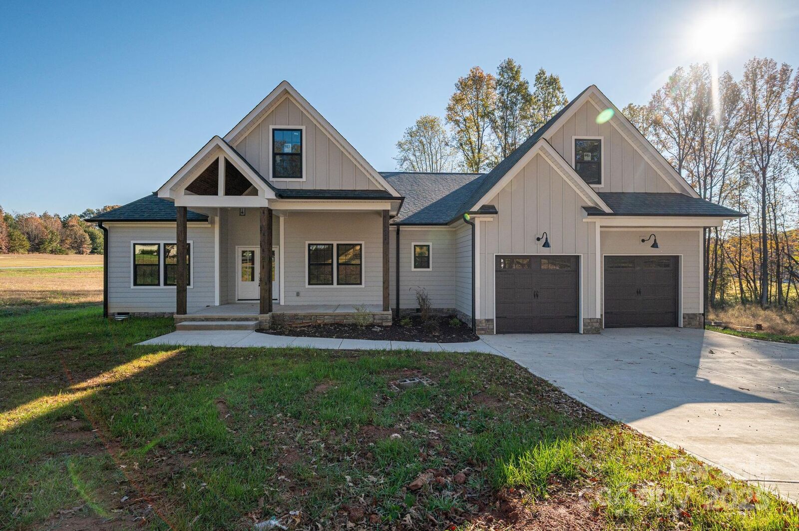 Property Photo:  211 Golf Course Road  NC 28650 