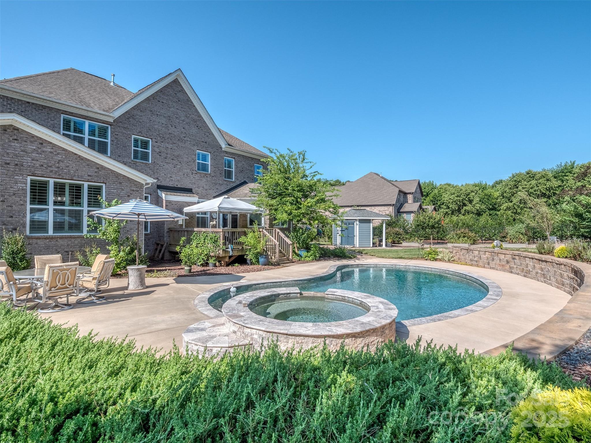 Property Photo: 1011 Golden Bell Drive NC 28173