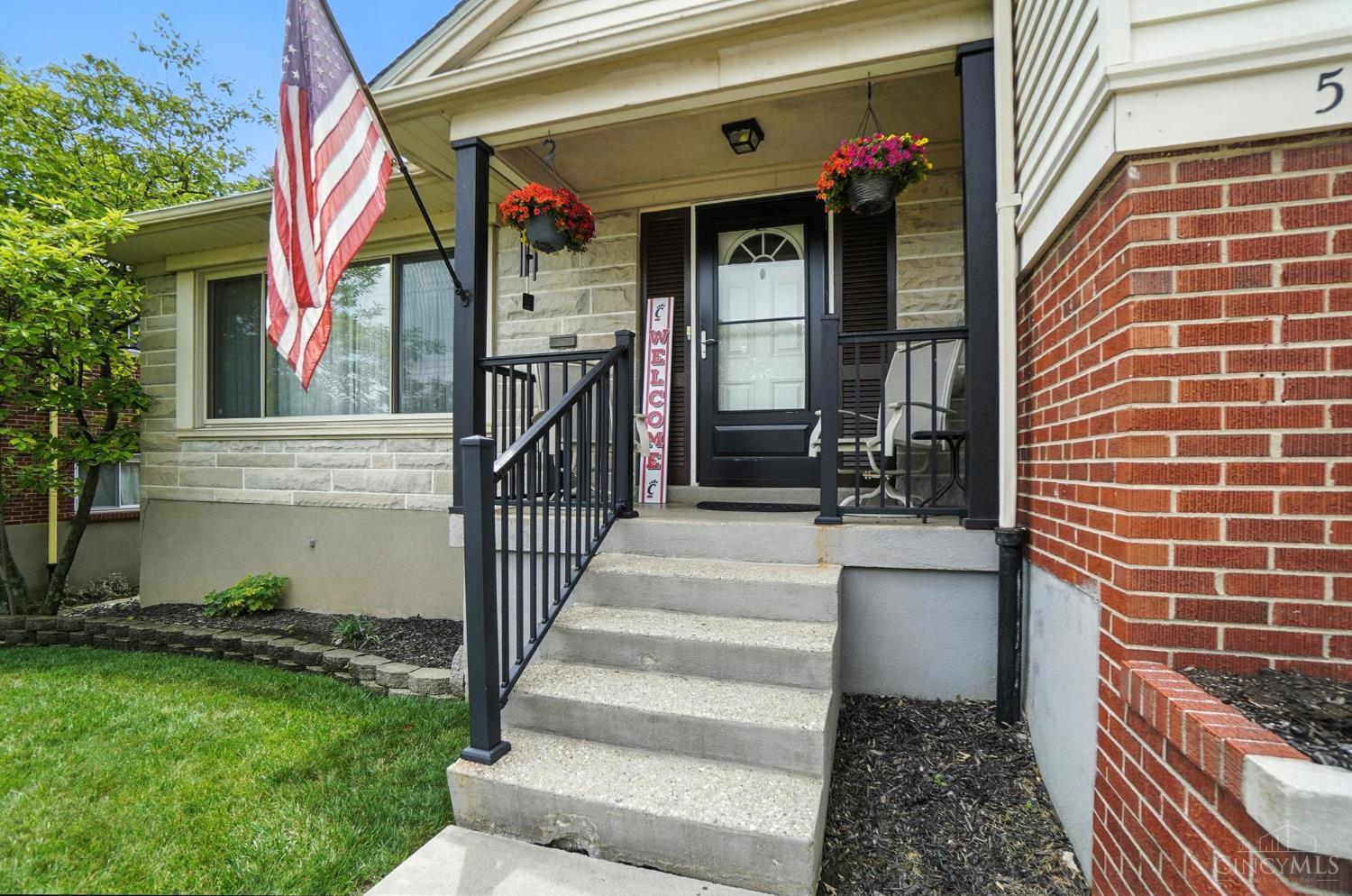 Property Photo: 5593 N Glen Road OH 45248