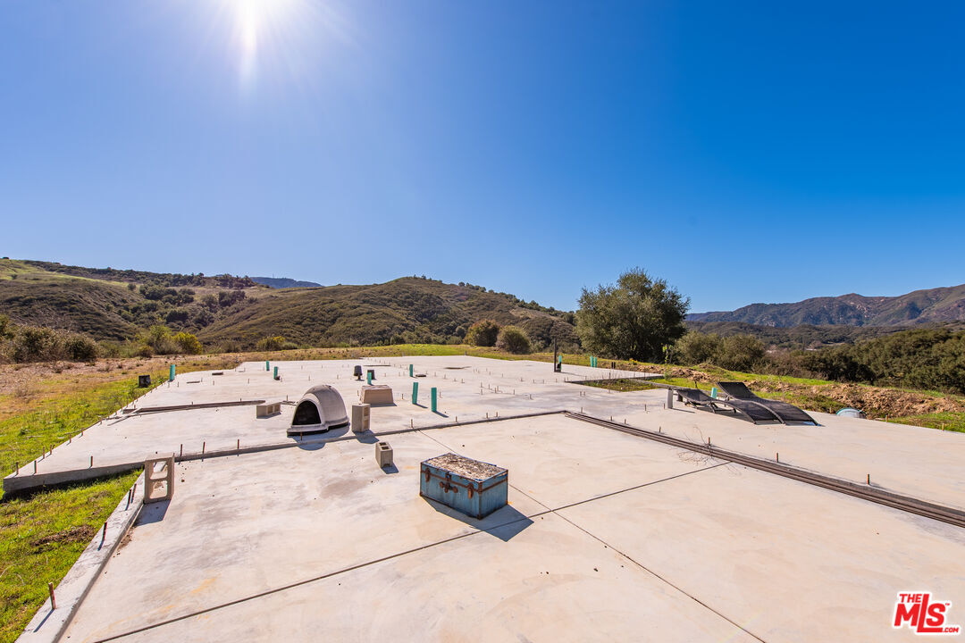 Property Photo: 2397 Stokes Canyon Rd CA 91302