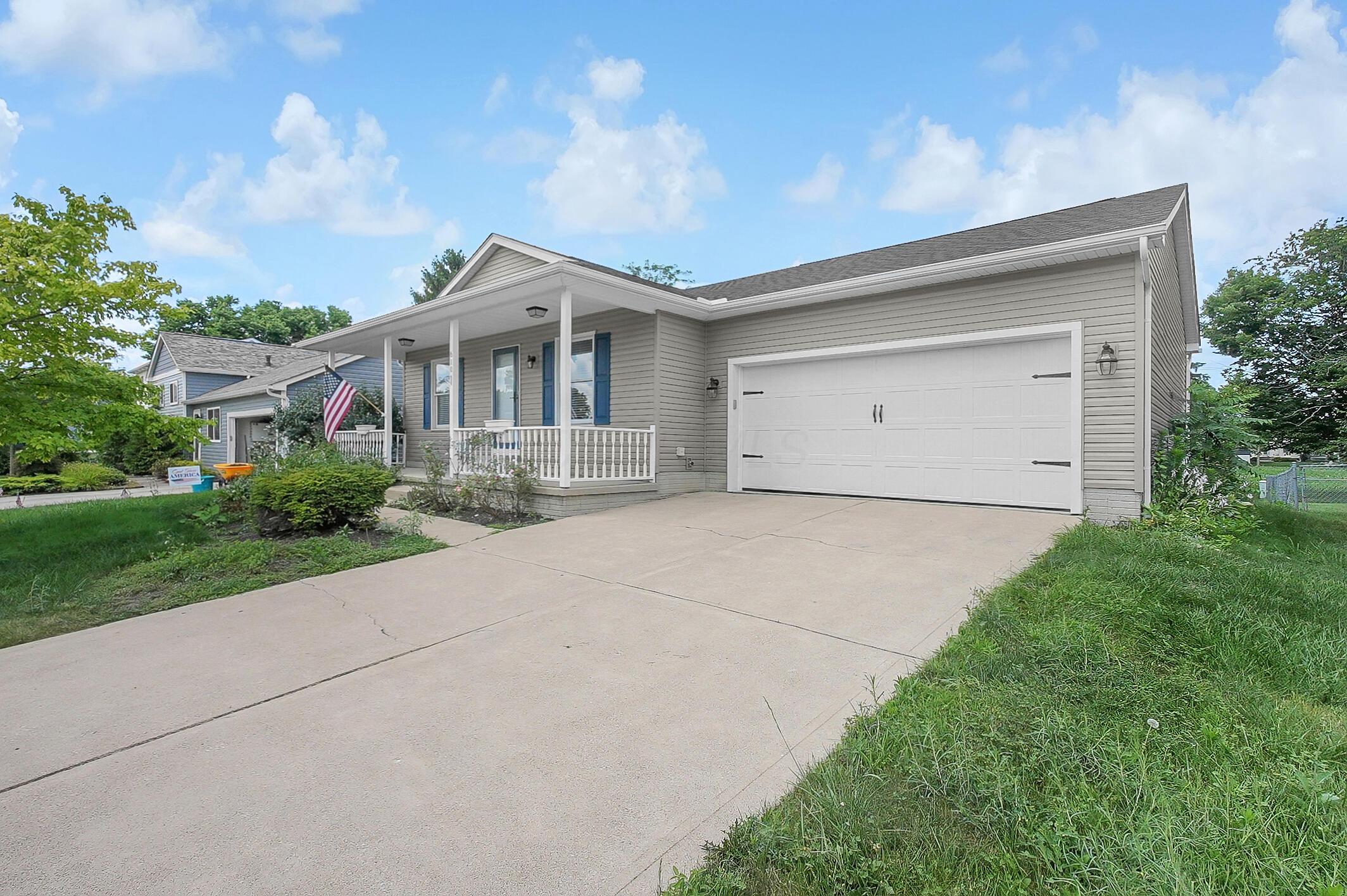 Property Photo: 610 Carriage Drive OH 43064