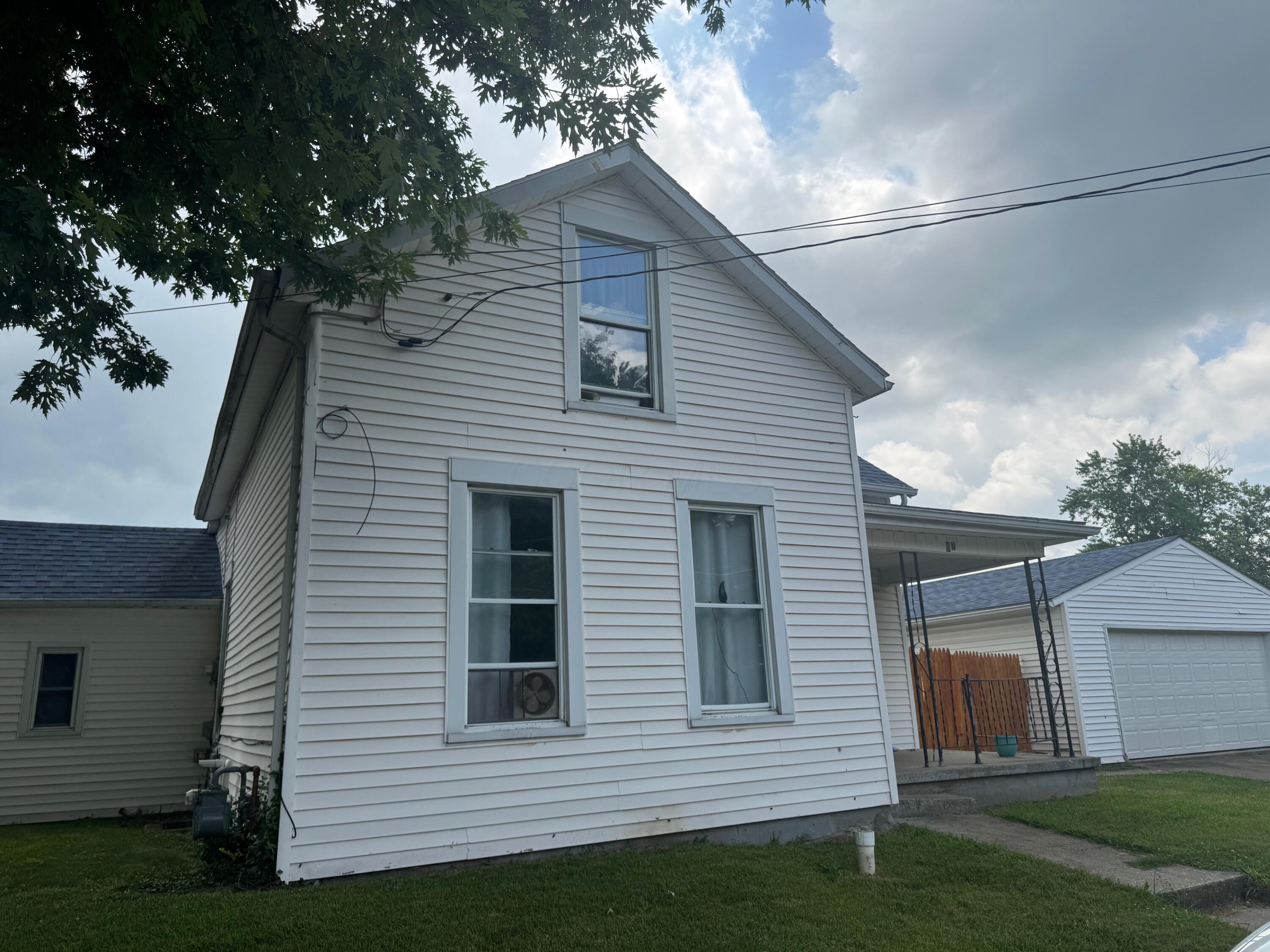 Property Photo: 929 N Russell Street OH 43078