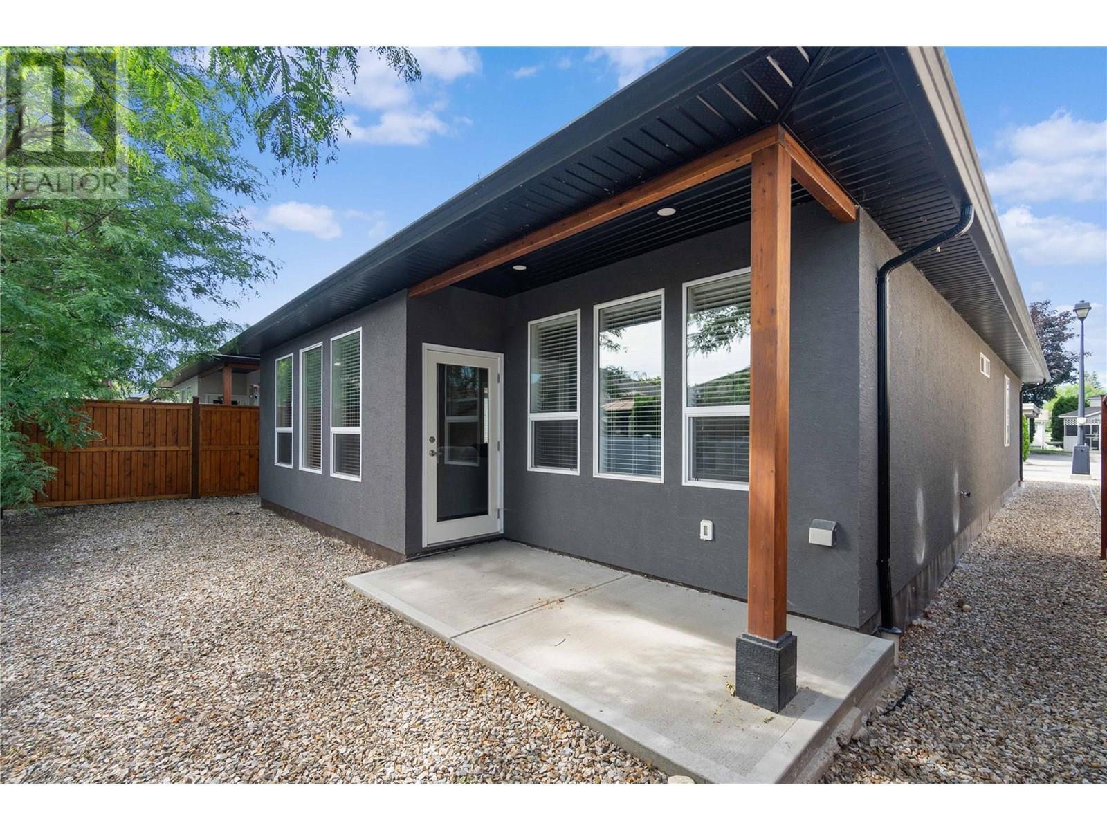 Photo de la propriété: 151 Beatty Ave NW Avenue Northwest 6 BC V1E 2W4