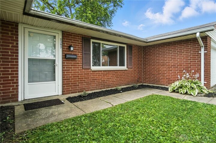 Property Photo: 1393 Seminole Drive OH 45385