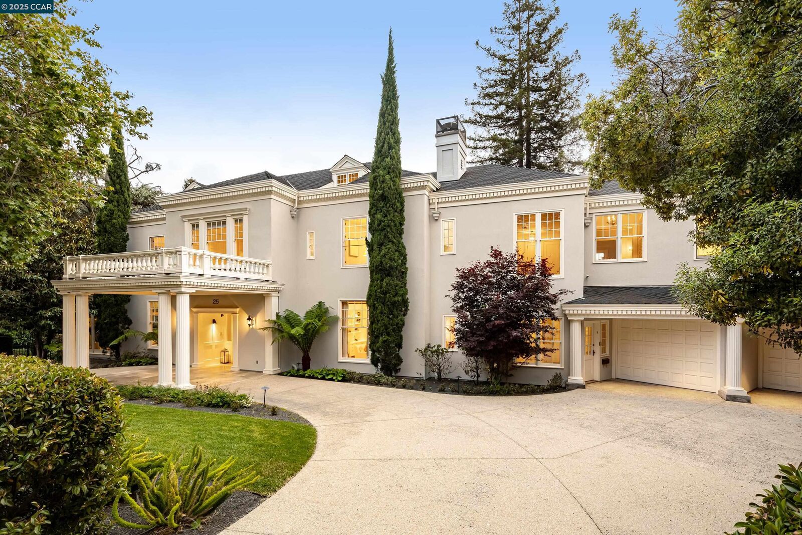 Property Photo:  25 Crocker Ave  CA 94611