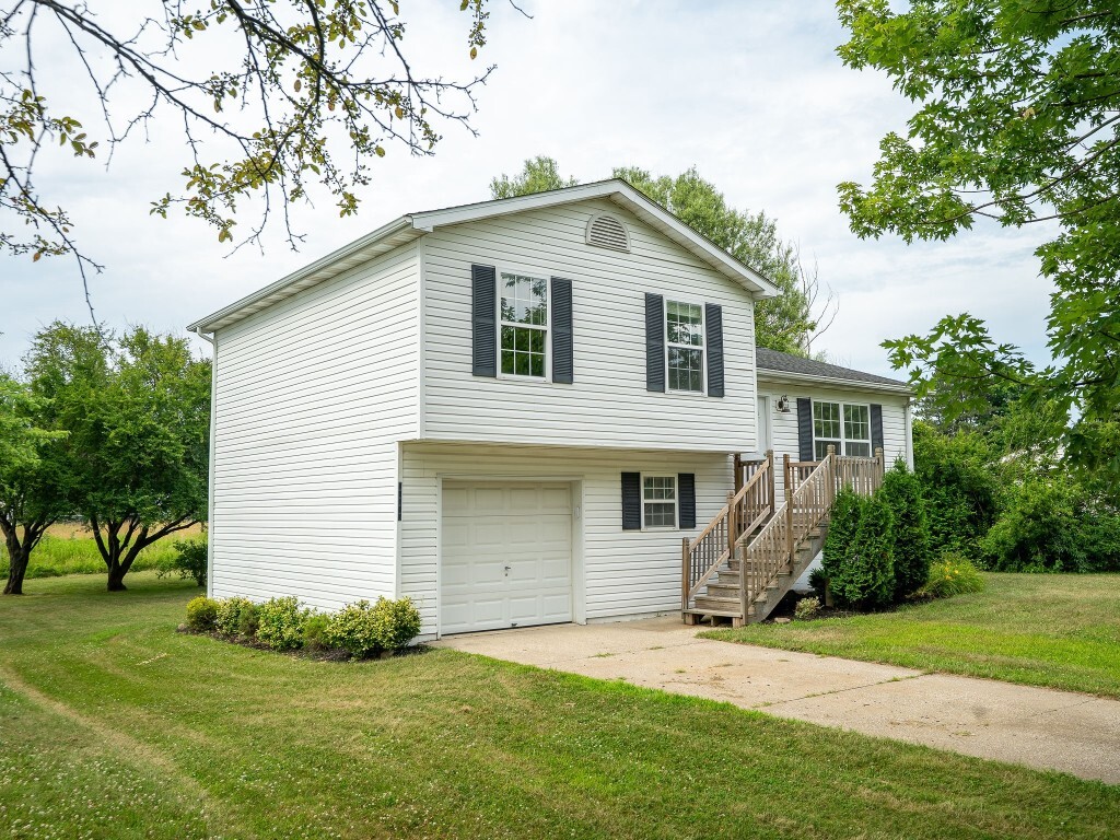 Property Photo: 10304 N Park Drive PA 16423