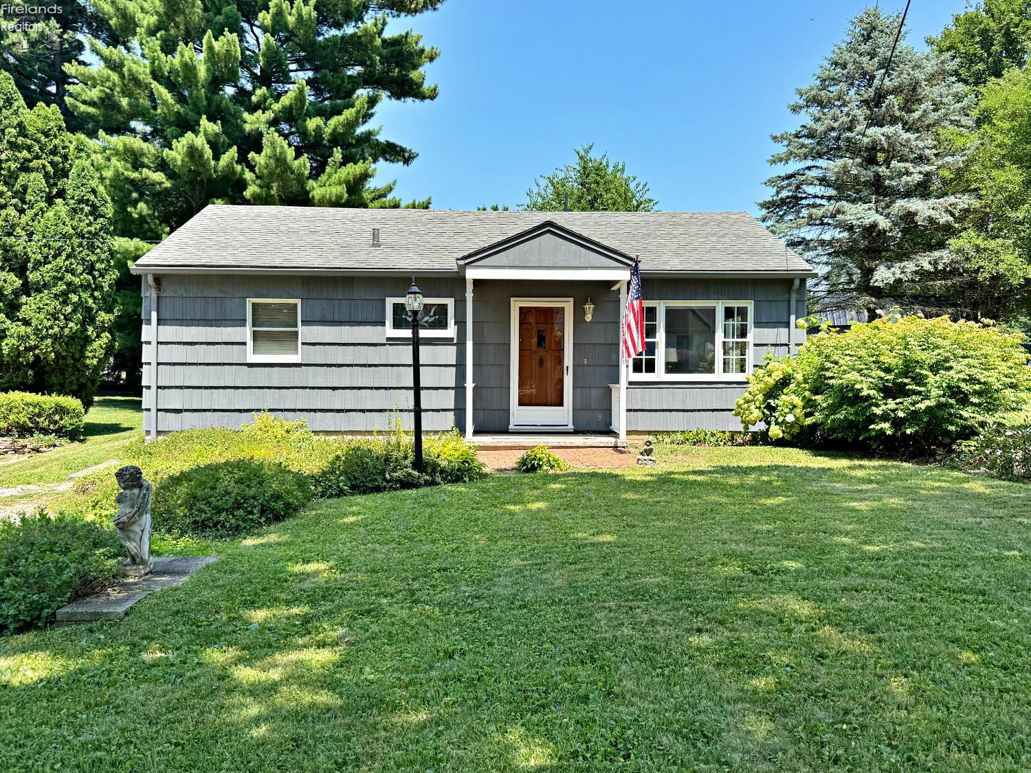 185 E Van Meter  Tiffin OH 44883 photo