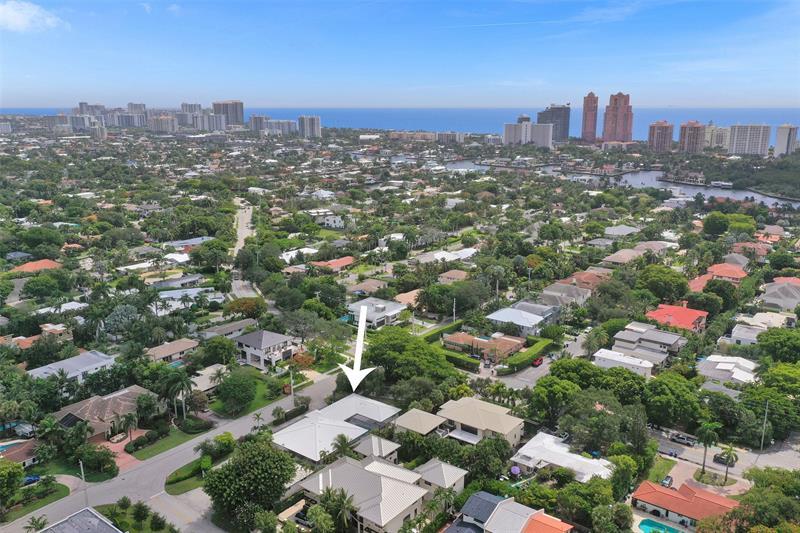 Property Photo: 2600 NE 21 Street FL 33305