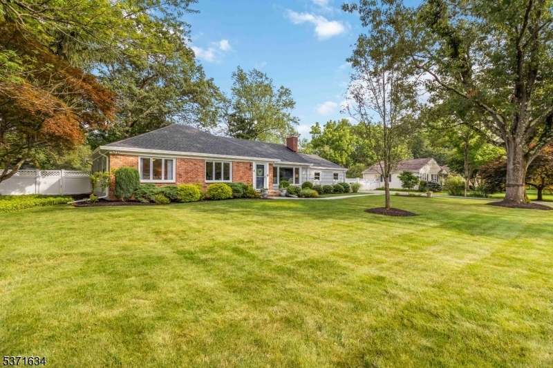 Property Photo: 4 Allen Dr NJ 07960