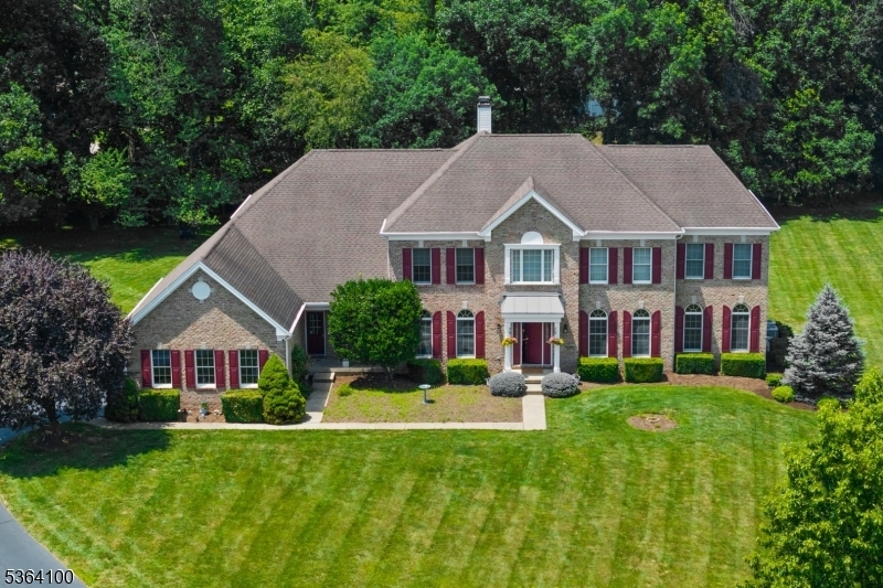 Property Photo: 3 Waterford Ct NJ 08822