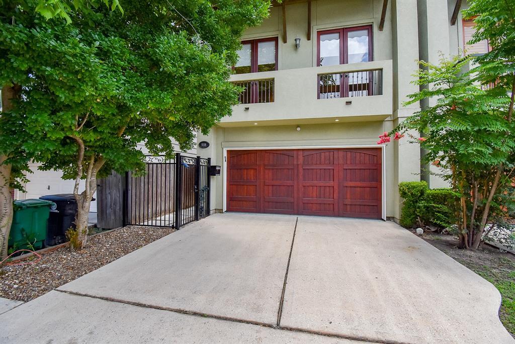 Property Photo: 5238 Nett Street TX 77007