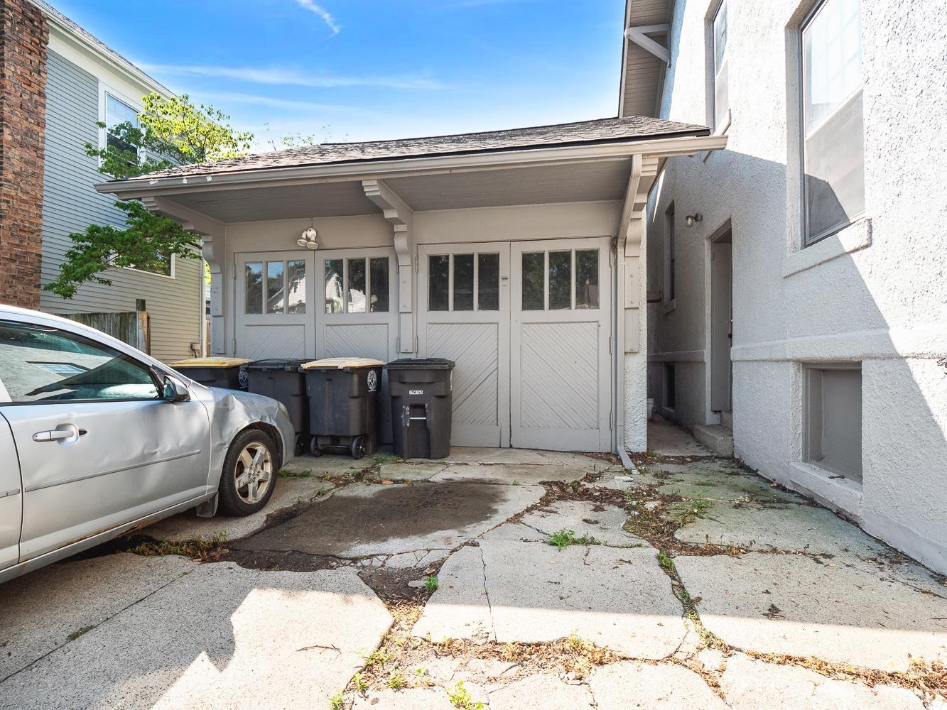 Property Photo: 1224 Lake Avenue IN 46805-4343
