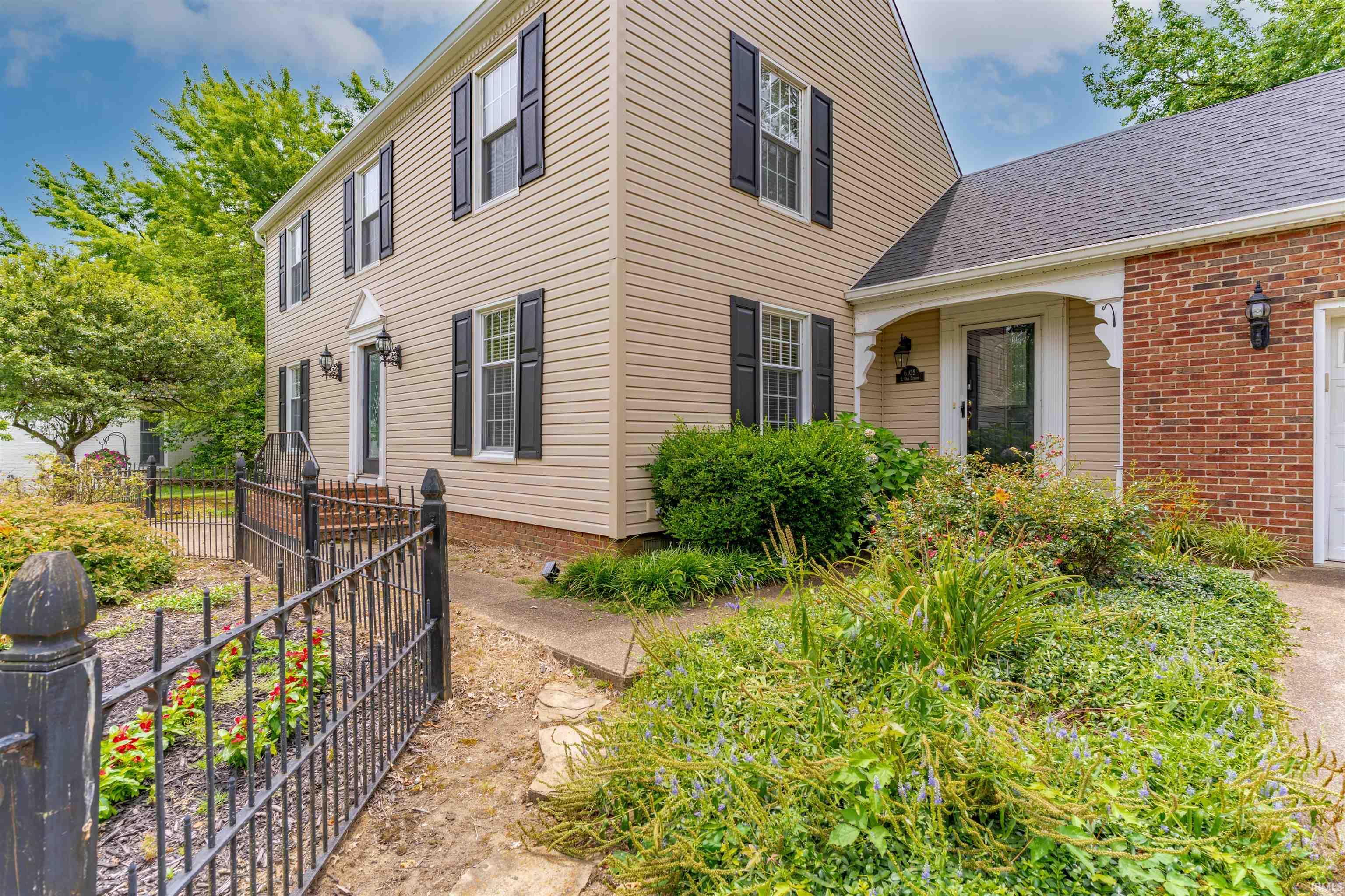 Property Photo:  6105 E Oak Street  IN 47715 