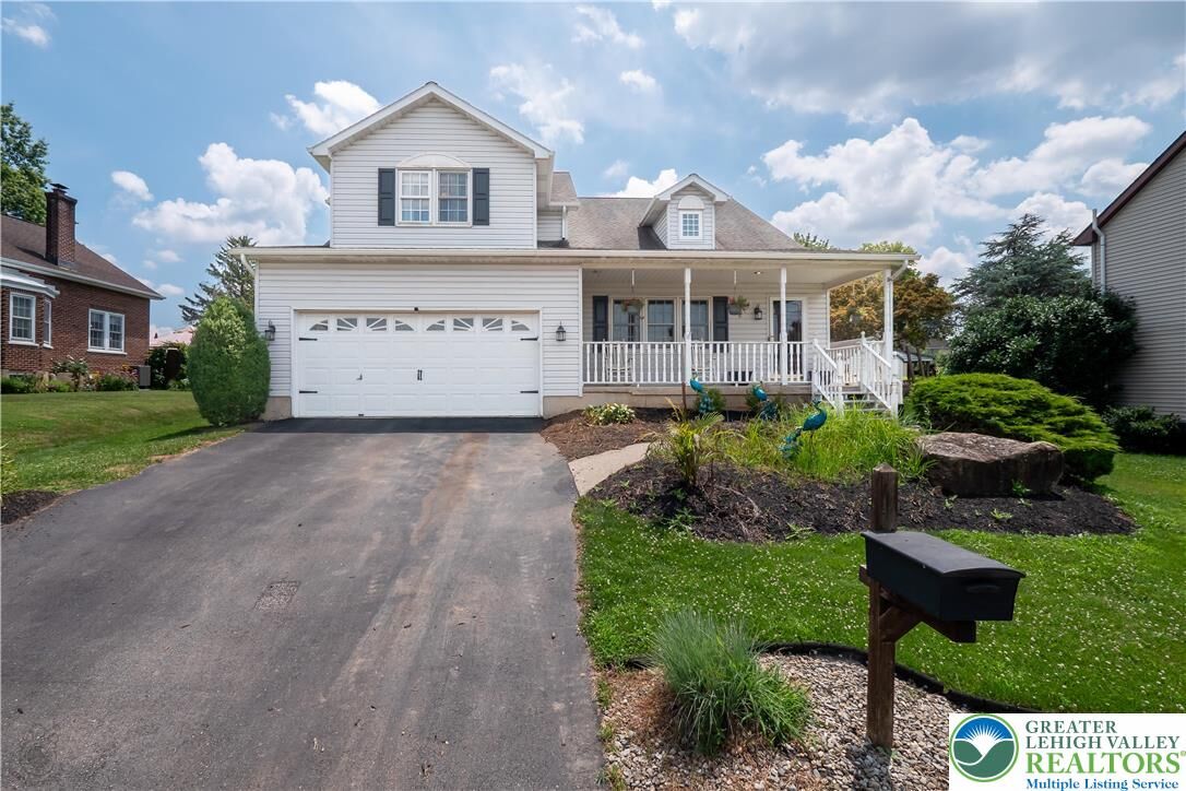 Property Photo:  205 Main Street  PA 18032