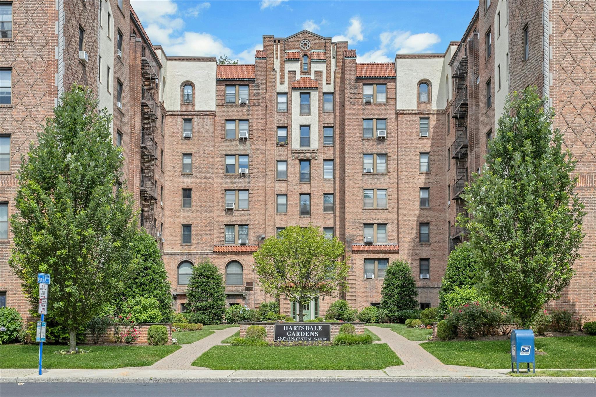 Property Photo: 37 Central Avenue 2G NY 10530