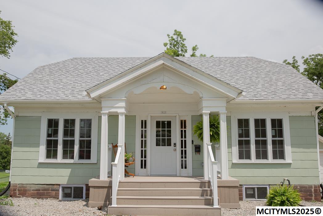 Property Photo: 716 1st NE IA 50441