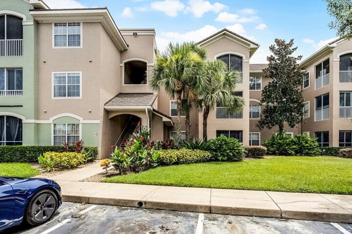 Property Photo: 4881 Cypress Woods Drive 3203 FL 32811