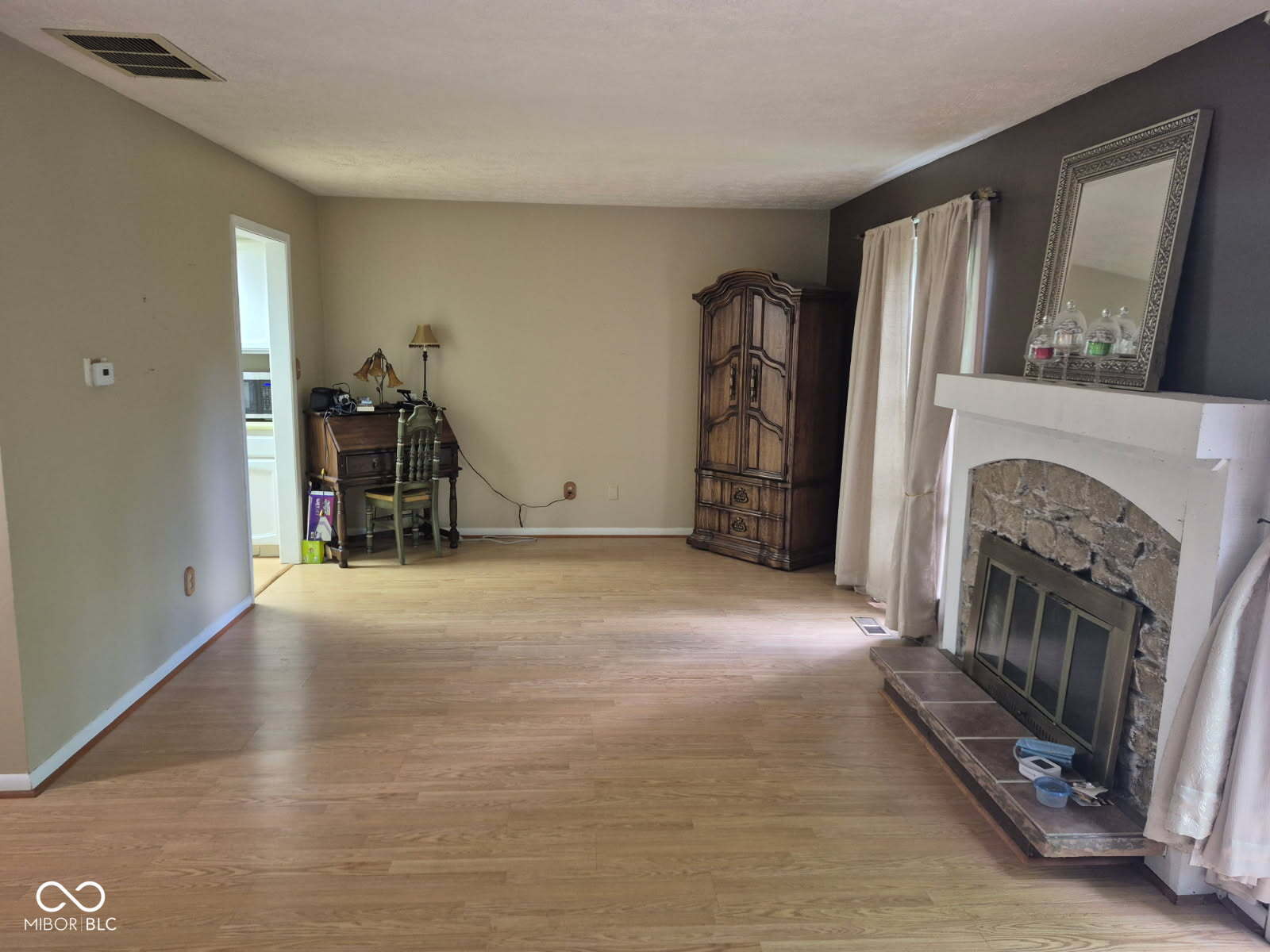Property Photo: 4261 Foxglove Trace IN 46237