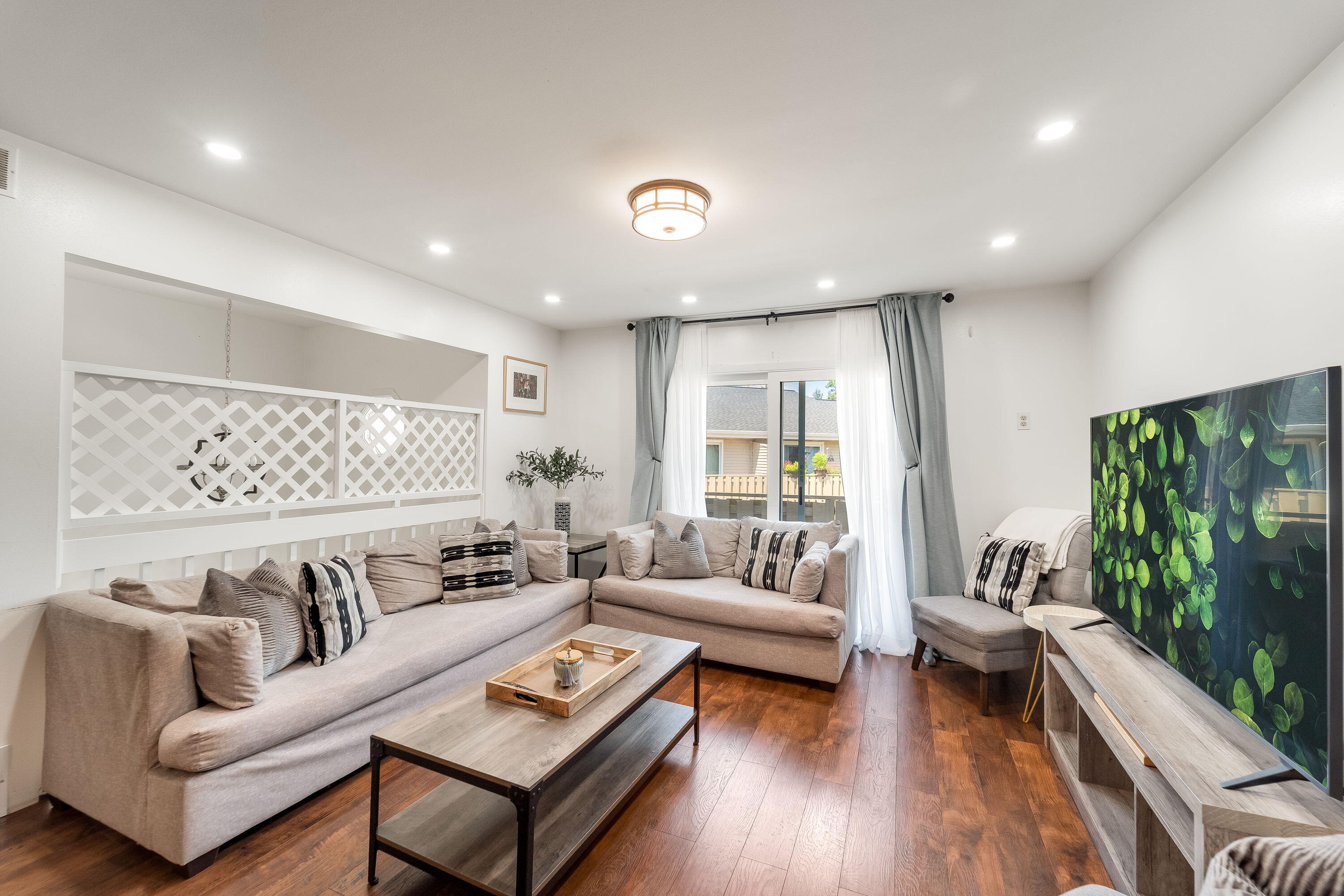 Property Photo: 6421 S Crabapple Ct Unit 3 WI 53154