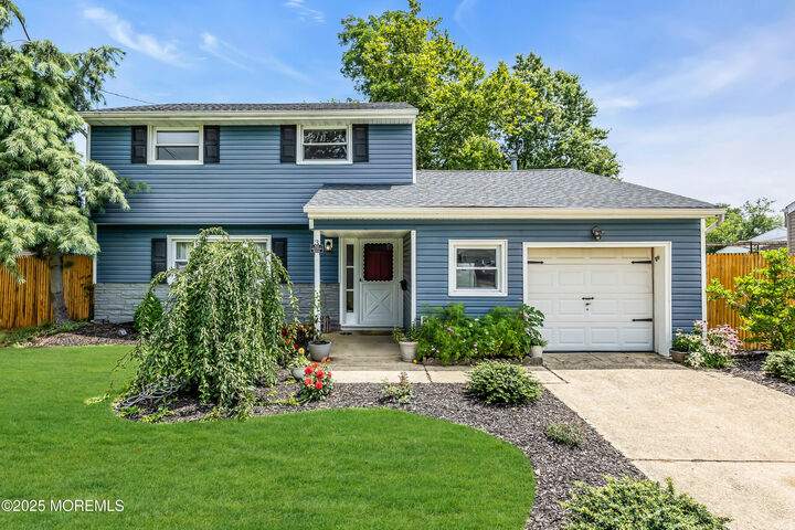 3 Buttonwood Place  Hazlet NJ 07730 photo