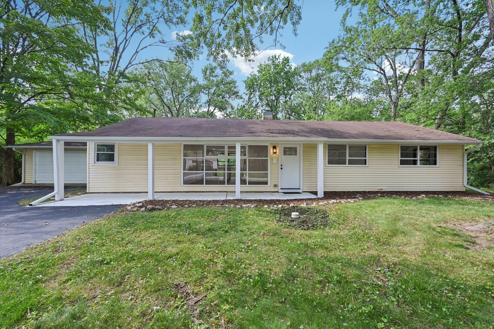 Property Photo:  4720 182nd Place  IL 60478 