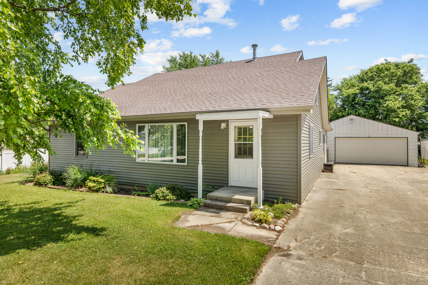 410 West Street  Kingston IL 60145 photo