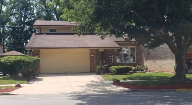 Property Photo: 9838 S Beverly Avenue IL 60643