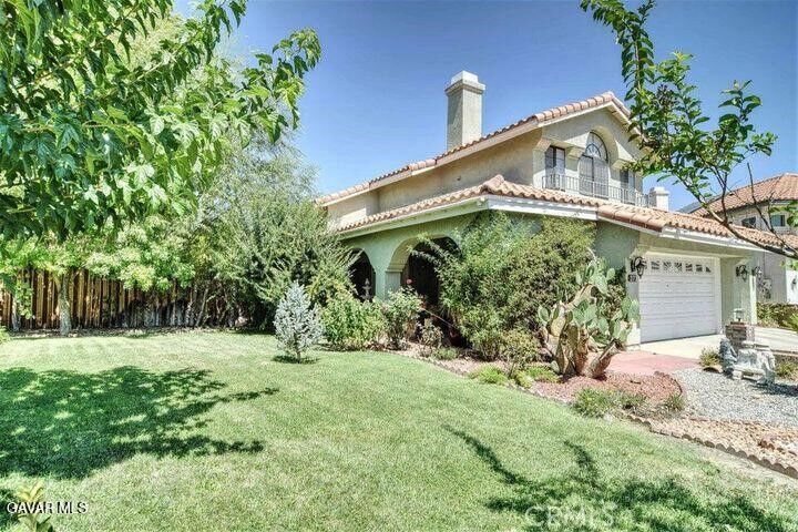 Property Photo: 373 Rainbow Terr CA 93551