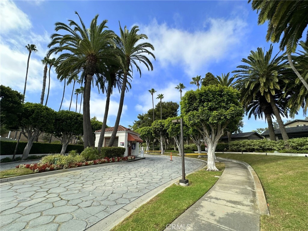 Property Photo: 19311 Sunray Lane 104 CA 92648